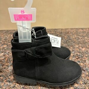 Black girl boots new size 8 children’s place